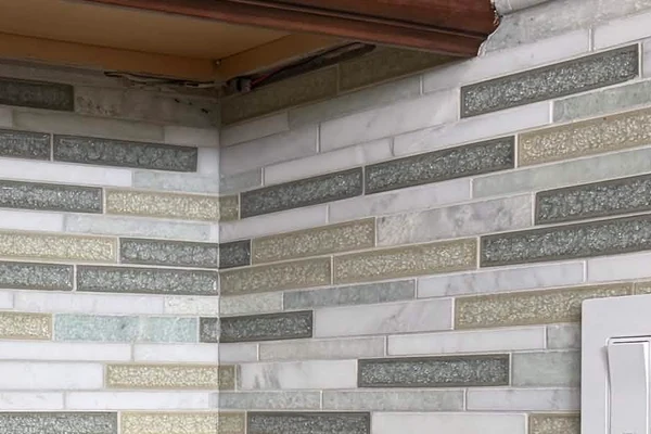 Close-up: a layout that continues