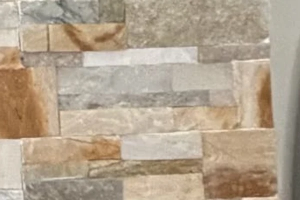 Close-up: staggered courses